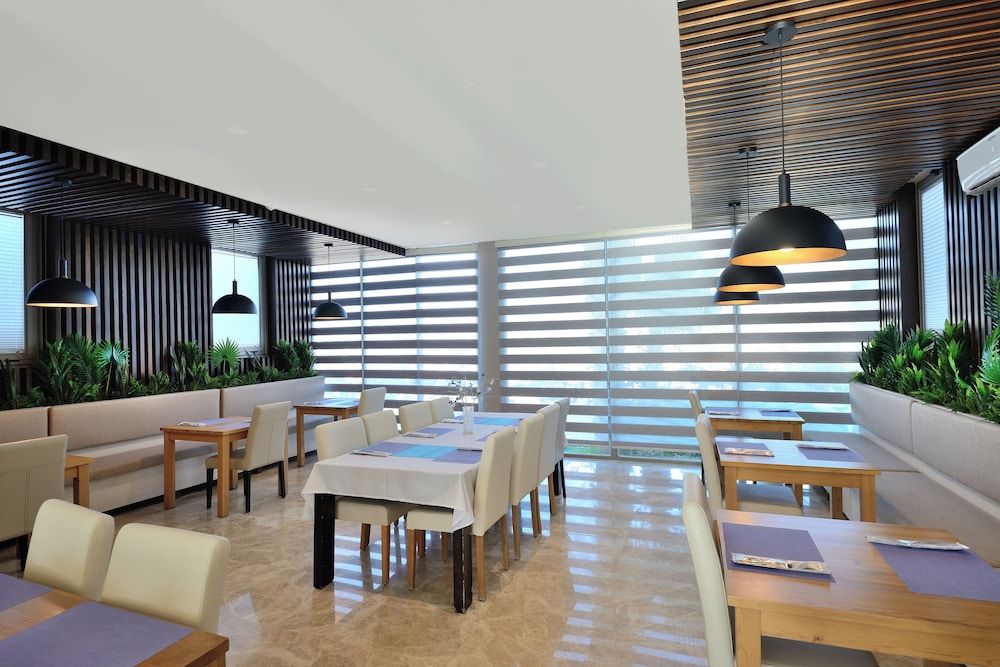 undefined Lugga Boutique Hotel & Beach 2