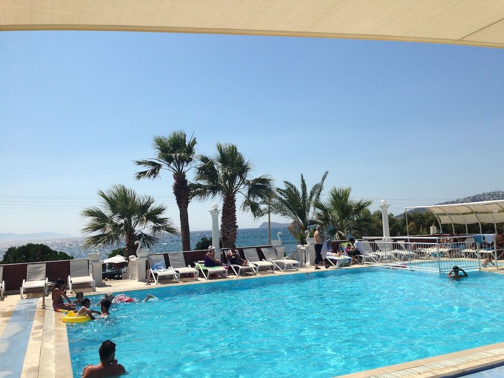 undefined Sun and Sea Beach Hotel 6