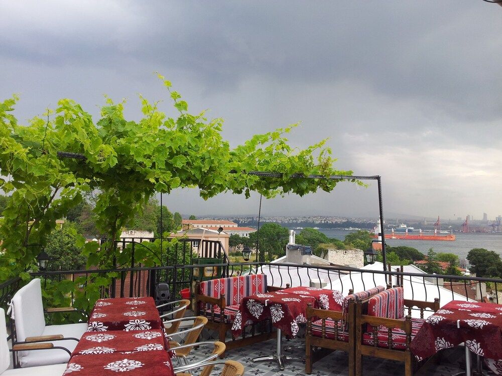 undefined Metropolis Hostel & Guest House 10