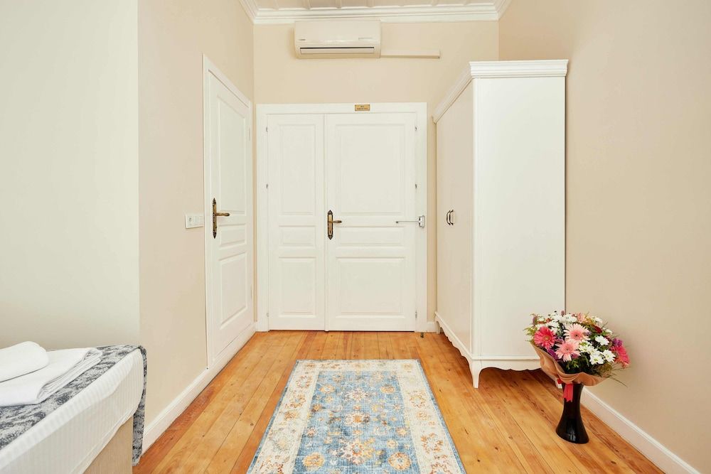 Mataraci Konak Superior Double Room 8