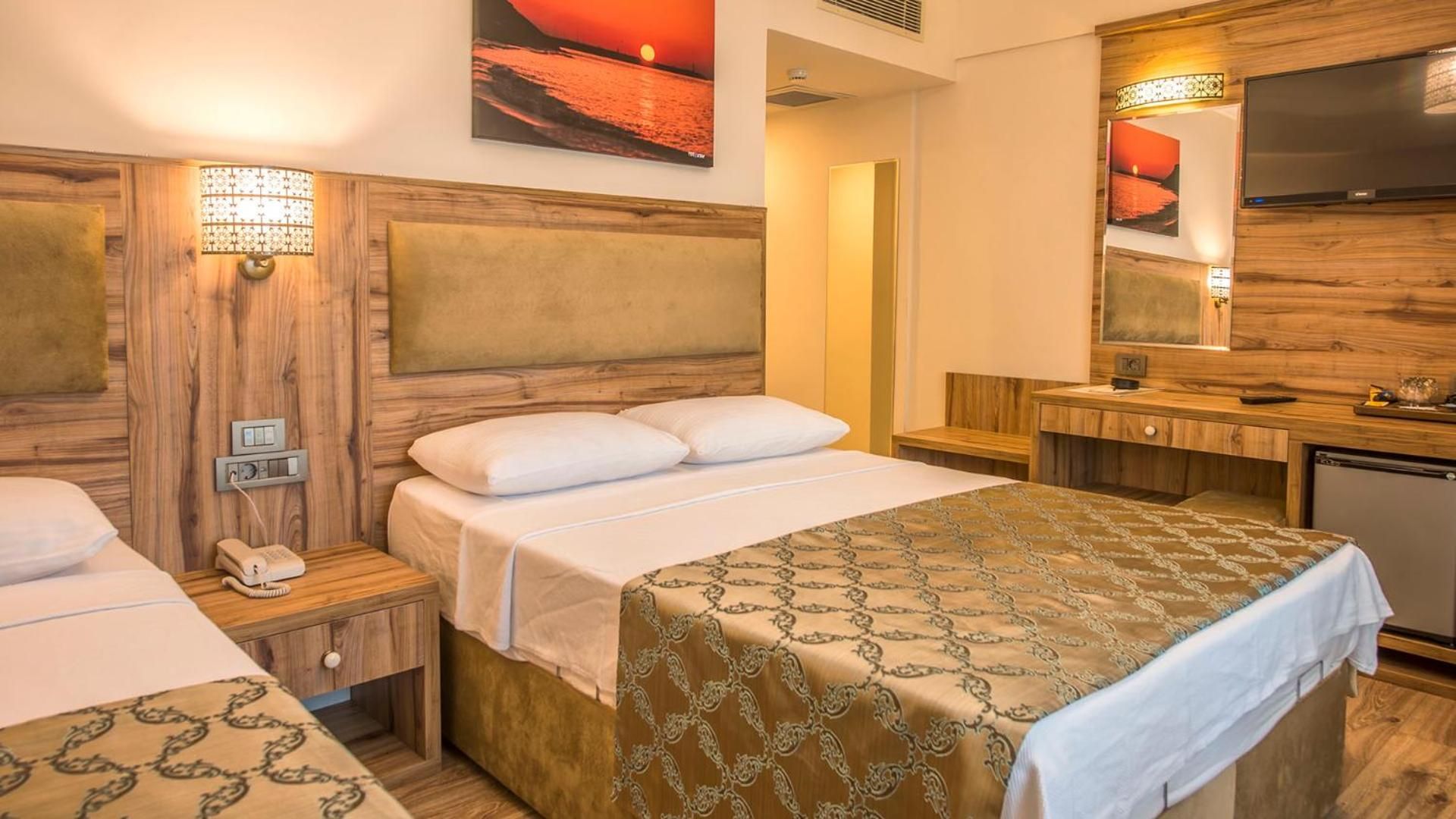 Triple Room with Sea View