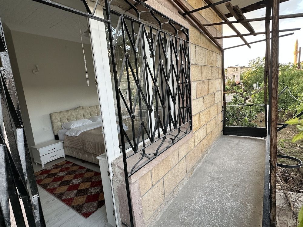 Family Cave Suites Hotel Apartment 4