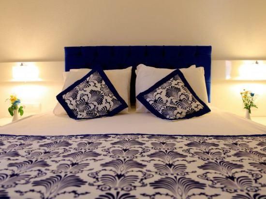 Garden View Family Suite