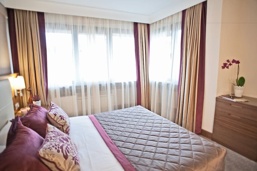 undefined Apart Hotel Best 3
