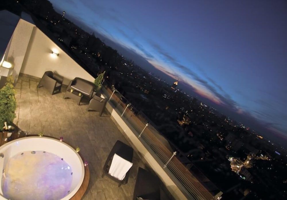 undefined Apart Hotel Best 4