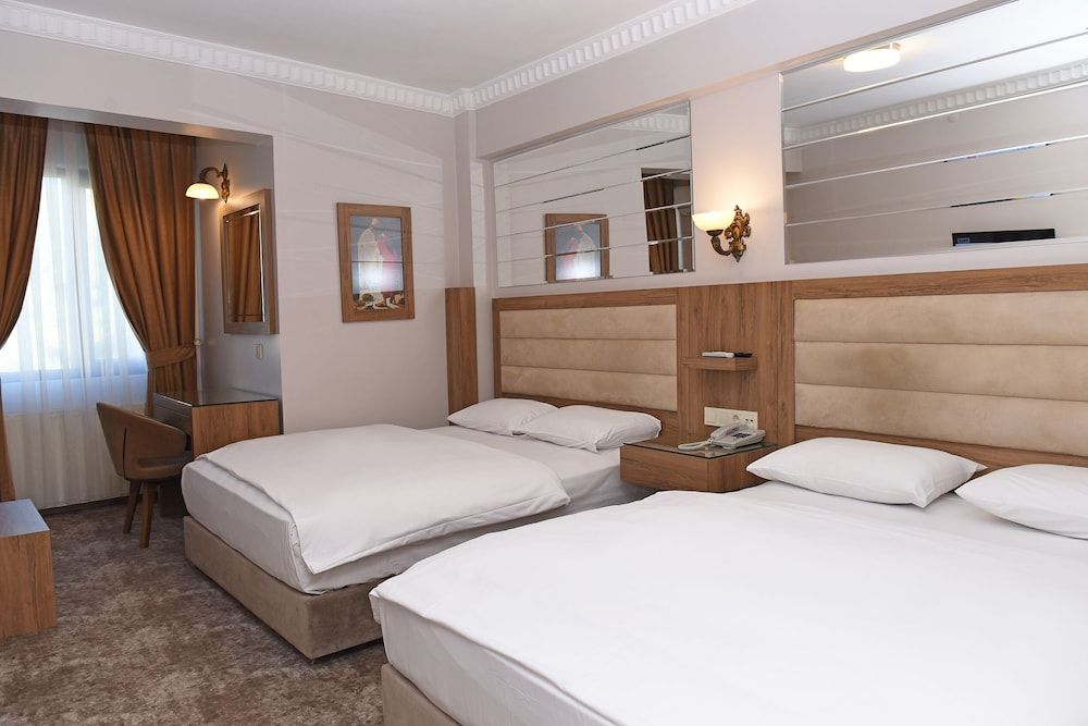 undefined Hotel Grand Umit 4