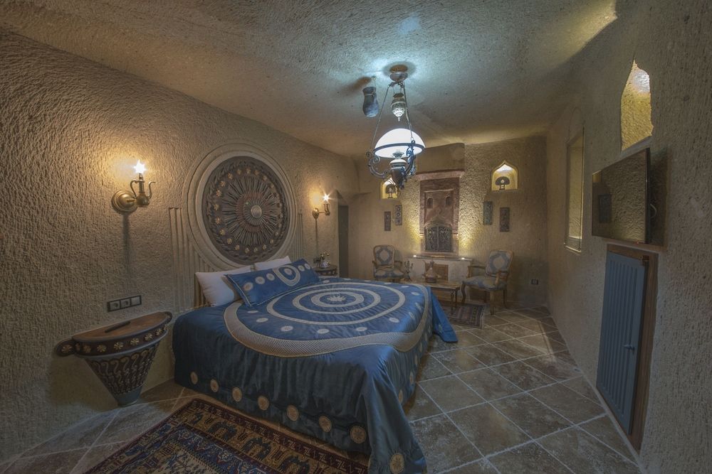 Elika Cave Suites & Spa Deluxe Room 14