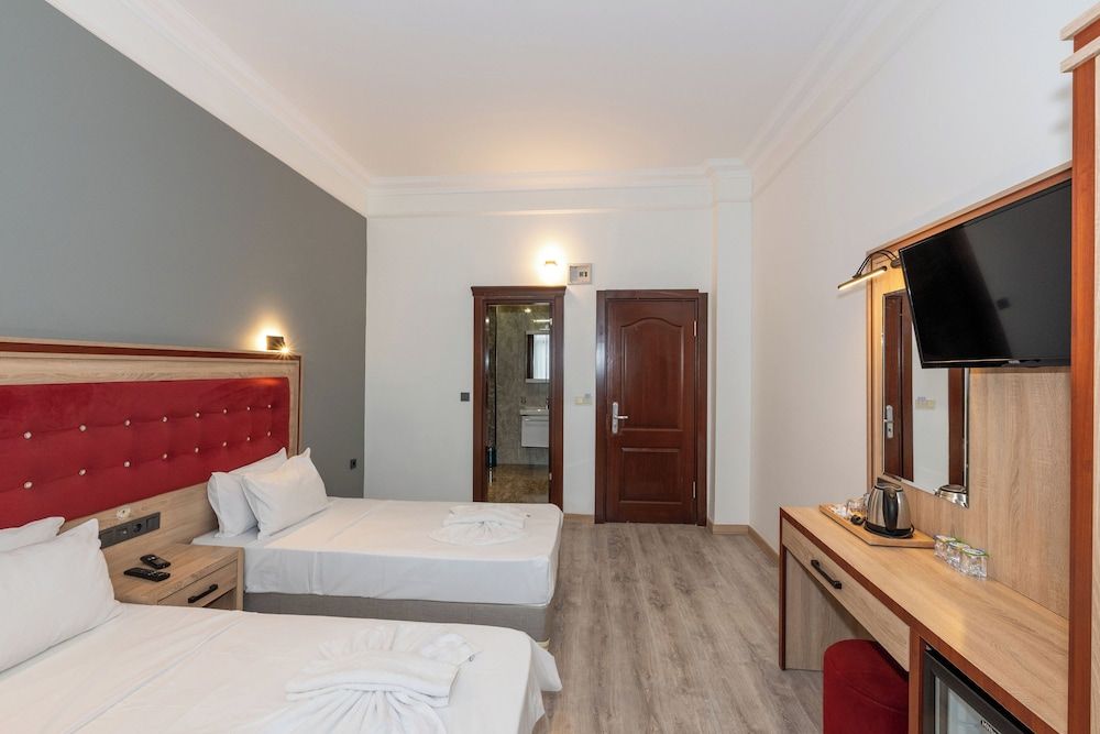 Superior Triple Room, Balcony, Sea View