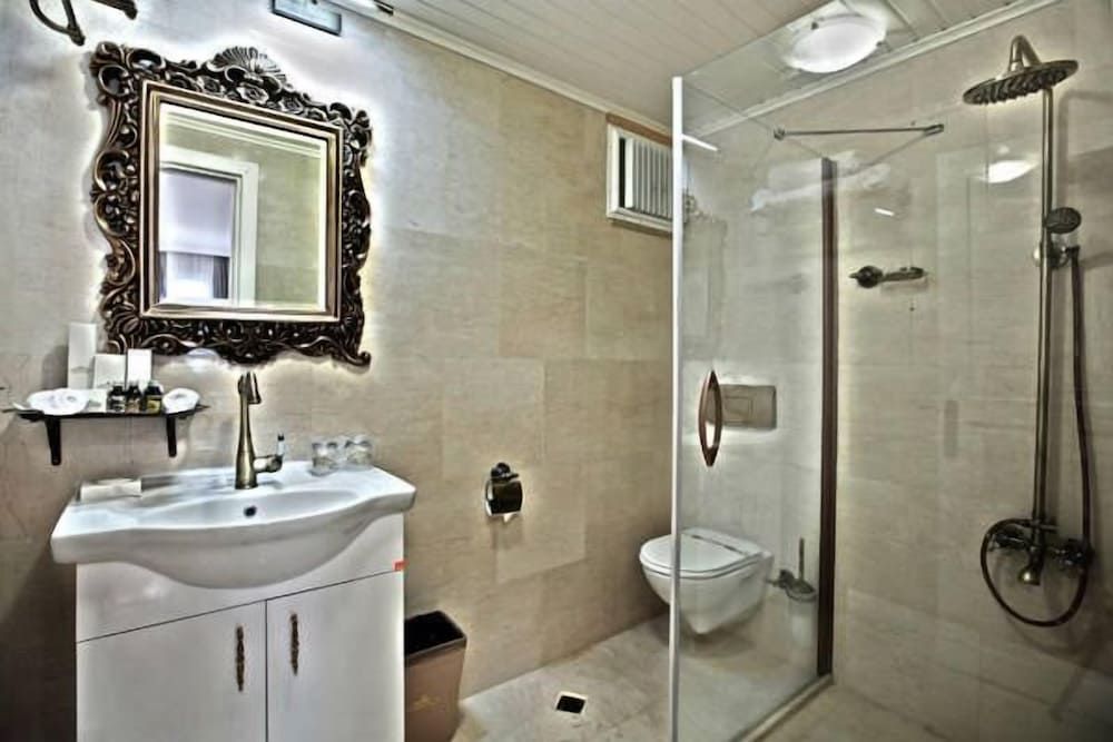 Lavin Suites Hotel Junior Suite 3