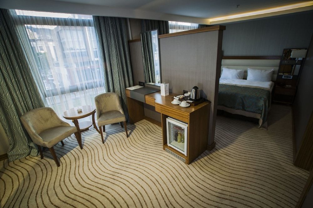 Grand Turkuaz Hotel Deluxe Double Room, City View 9