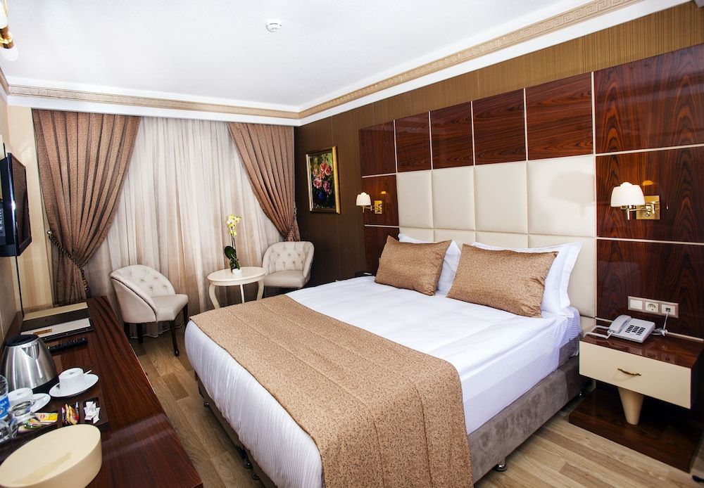 Cukurova Erten Otel Standard Double Room, 1 Queen Bed, Lake View 2
