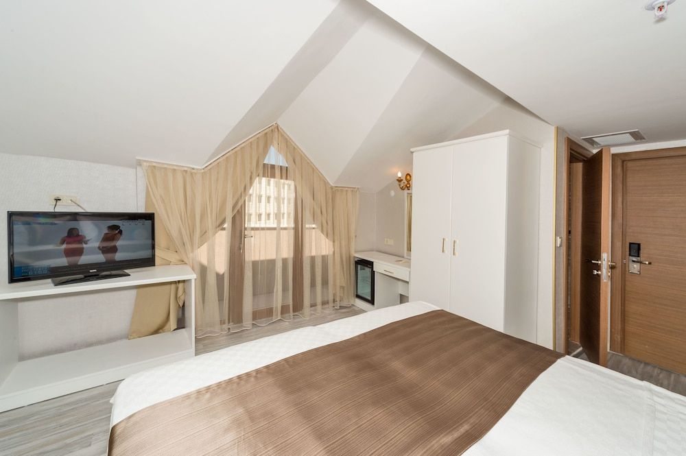 undefined Grand Pamir Hotel