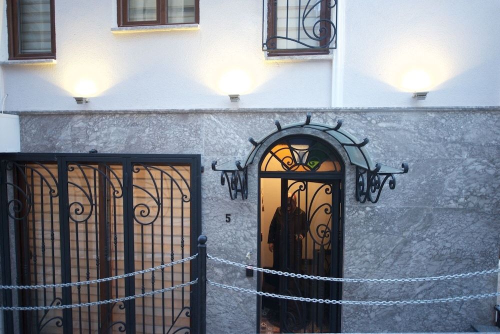 undefined Galatolia Suites 6