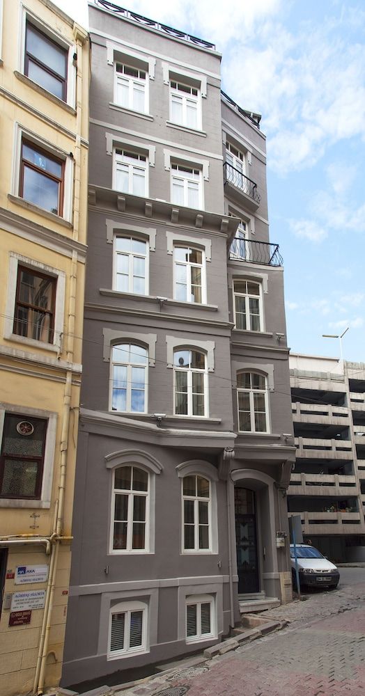 undefined Louis Appartements Galata 5