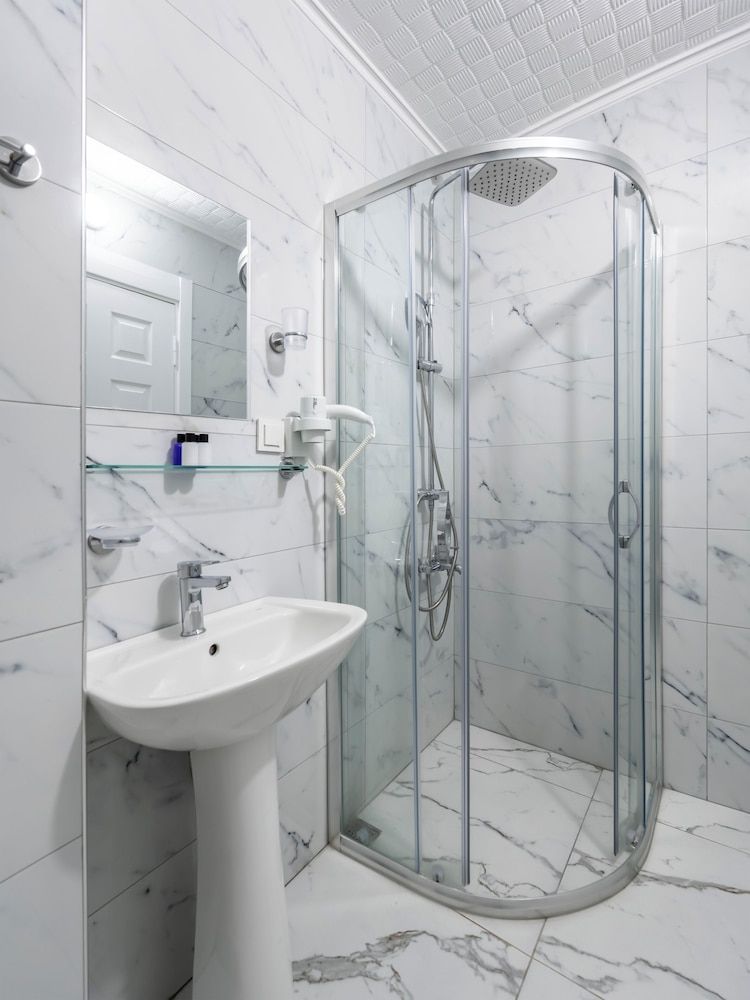 Taksim Trust Hotel Standard Quadruple Room 6