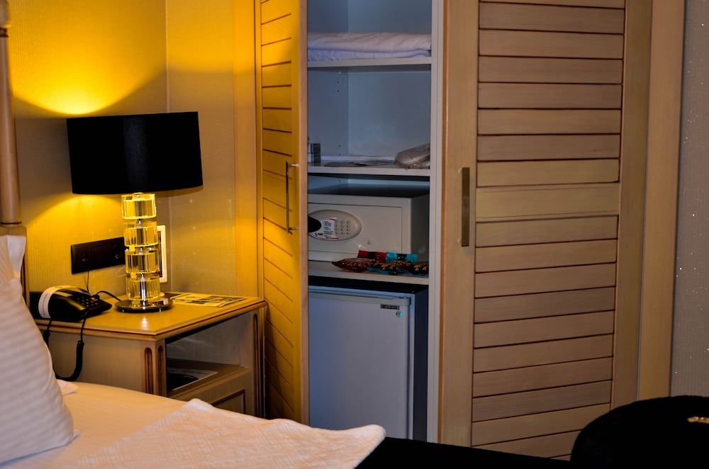 Ada Life Standard Double or Twin Room 4