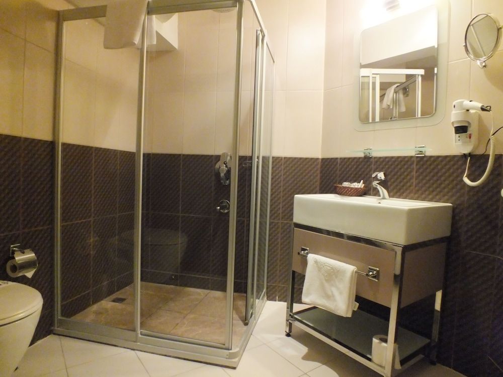 Ada Life Suite, Corner 4