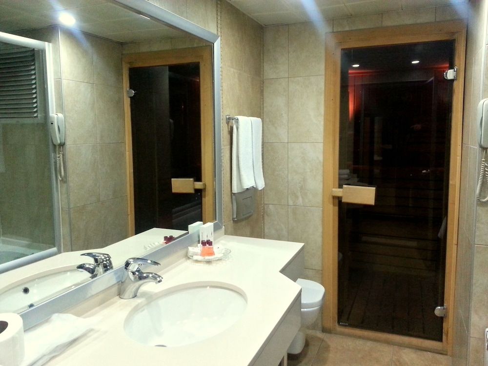 undefined Ismira Hotel 10