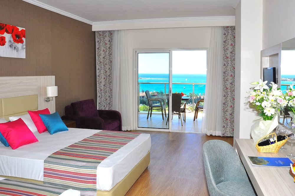 Standard Double or Twin Room, Sea View