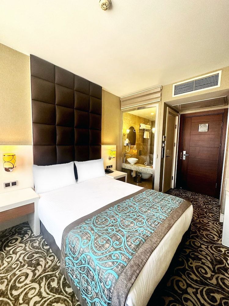 undefined Taksim Line Hotel