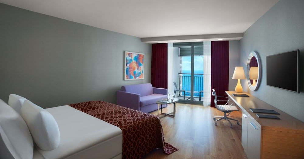 The LifeCo Antalya Well-Being Detox Center Grand Deluxe Room with Sea View 2