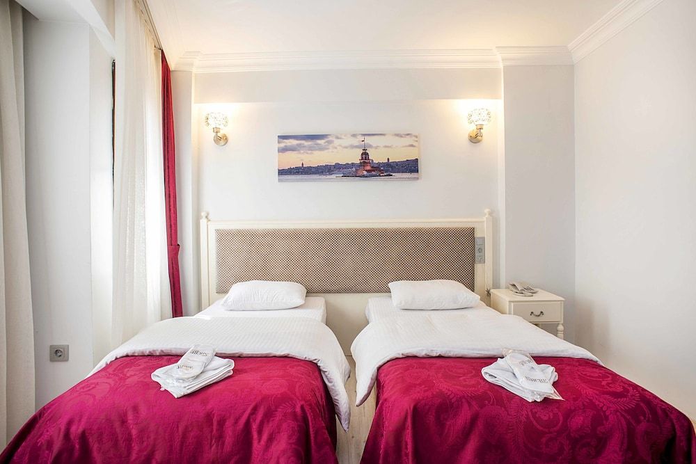 Taksim Nacre Residence Superior Double or Twin Room 2