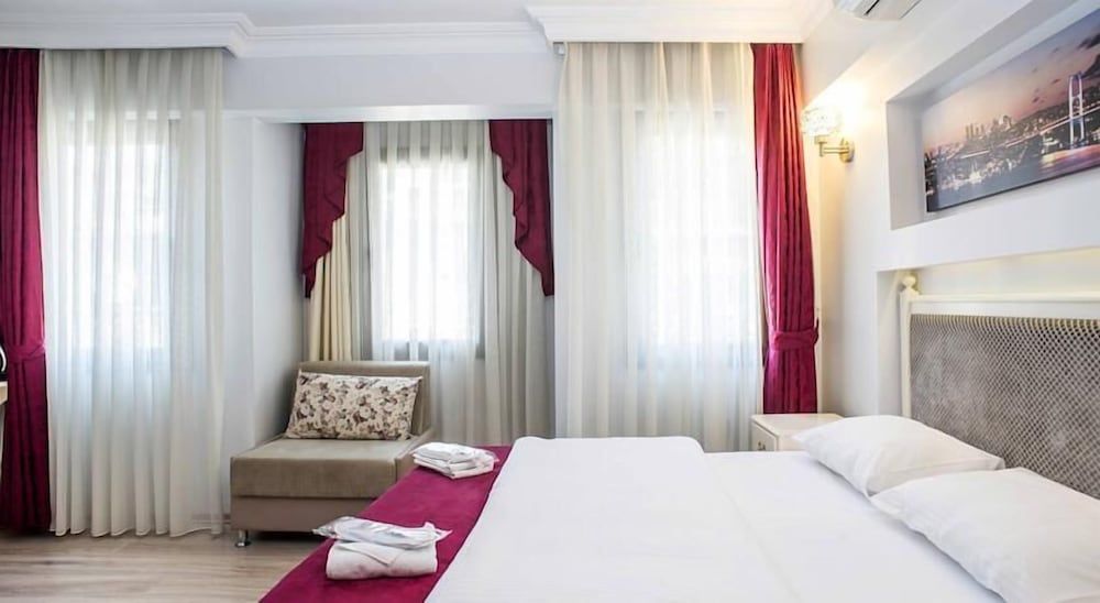 Taksim Nacre Residence Superior Double or Twin Room 4