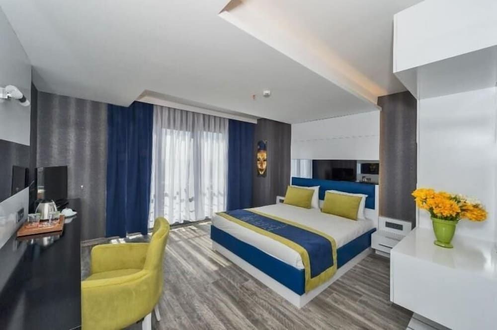 Inntel Hotel Istanbul Standard Double Room 7