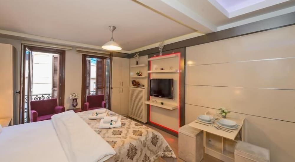 undefined Taxim Center Residence 5