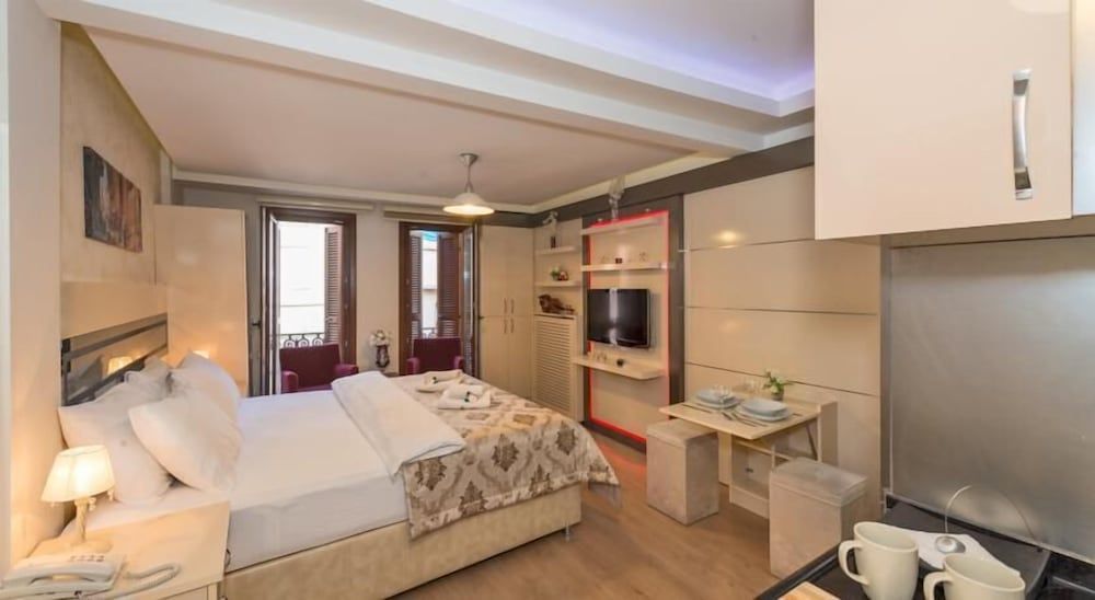 undefined Taxim Center Residence 3