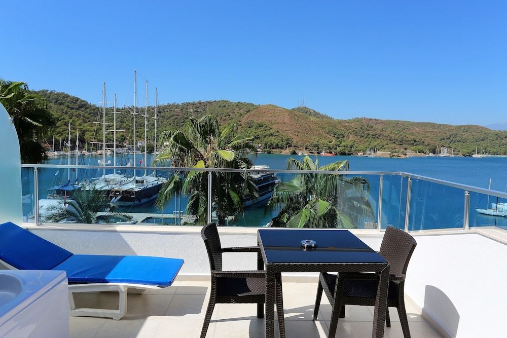 undefined Q&S Cennet Life Hotel 5