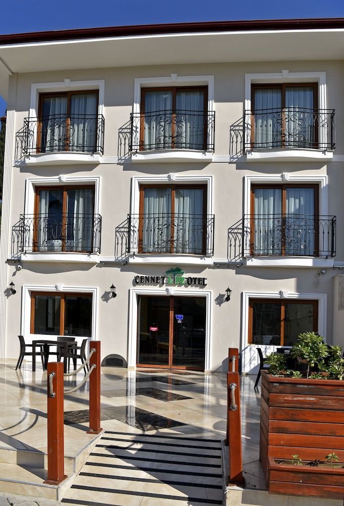 undefined Q&S Cennet Life Hotel 2