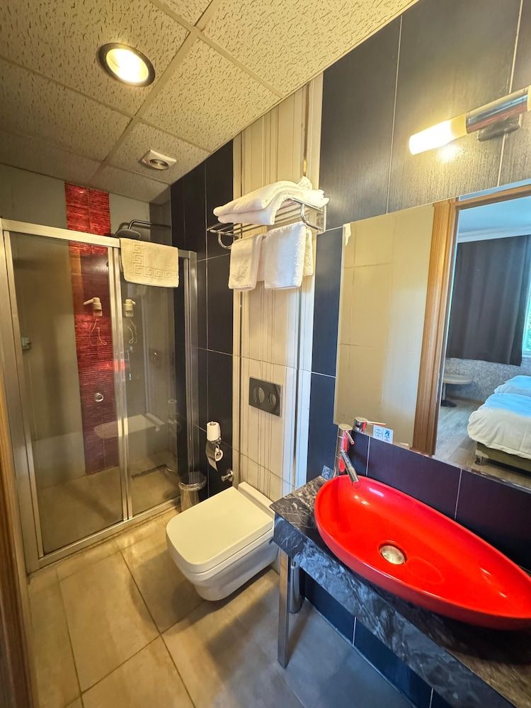 Lounge Boutique Hotel Deluxe Twin Room 7