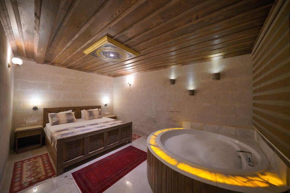 Goreme Valley Cave House Deluxe Double Room 19