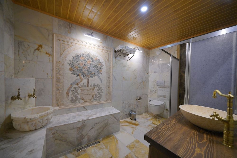 Goreme Valley Cave House Deluxe Double Room 13