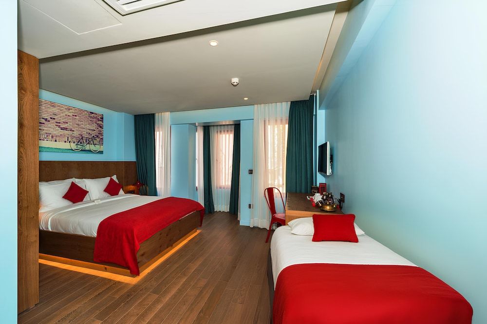 undefined Taksim Nis Hotel 5