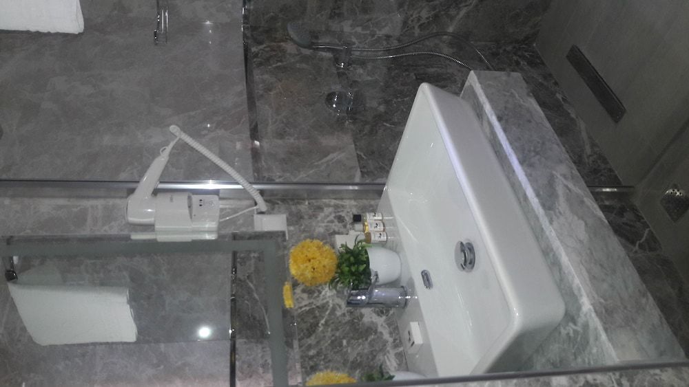 undefined Exelans Hotel 7