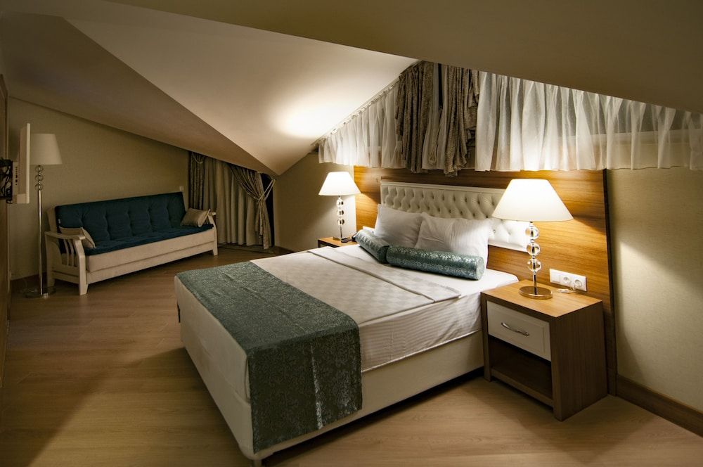 undefined Exelans Hotel 2