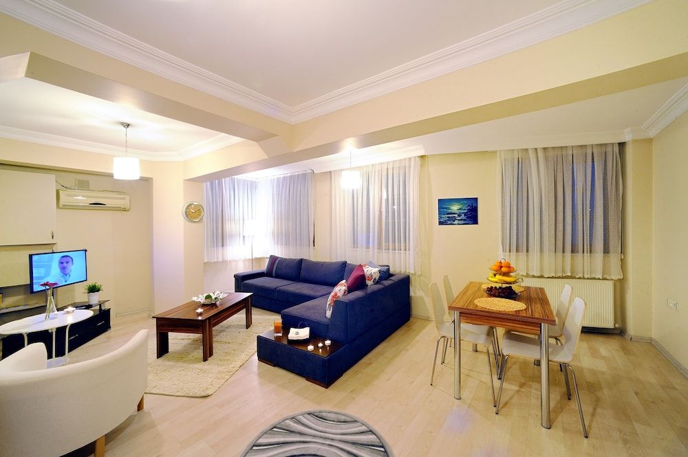 Kaya Apart Point Family Apartment, 1 King Bed with Sofa bed, Kitchen, City View 3