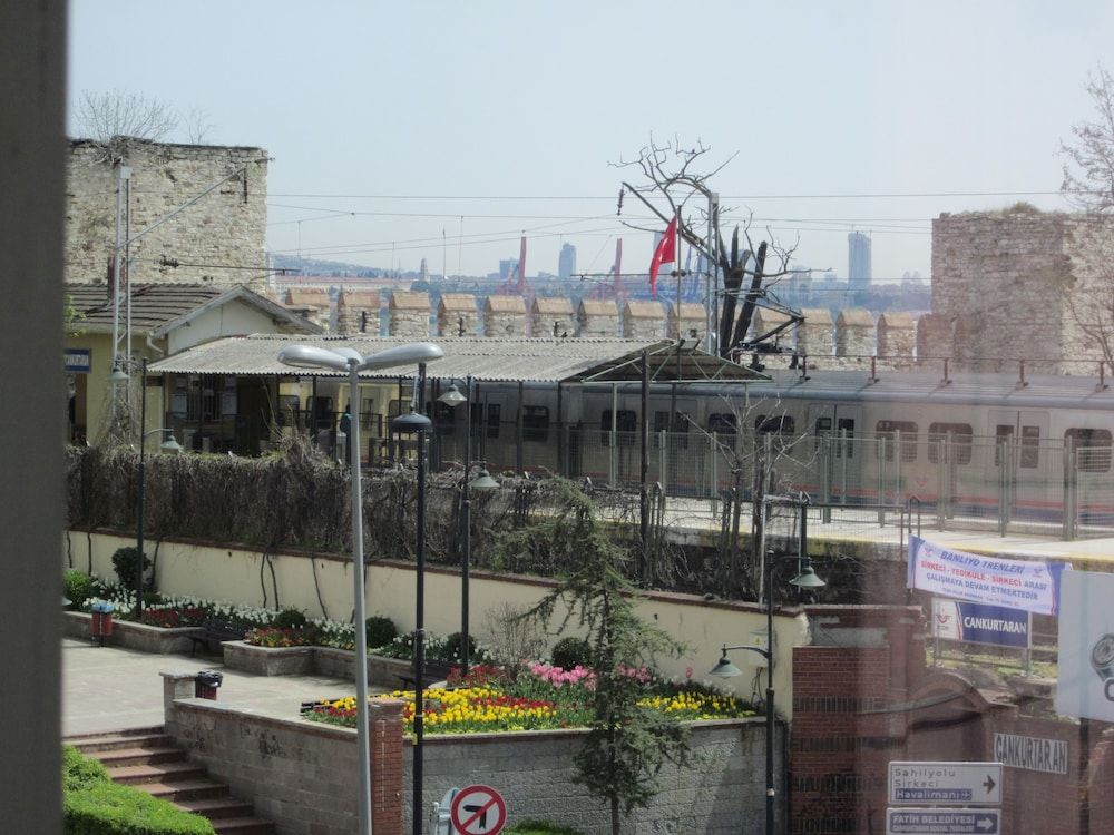 undefined Sultan Apartments 4