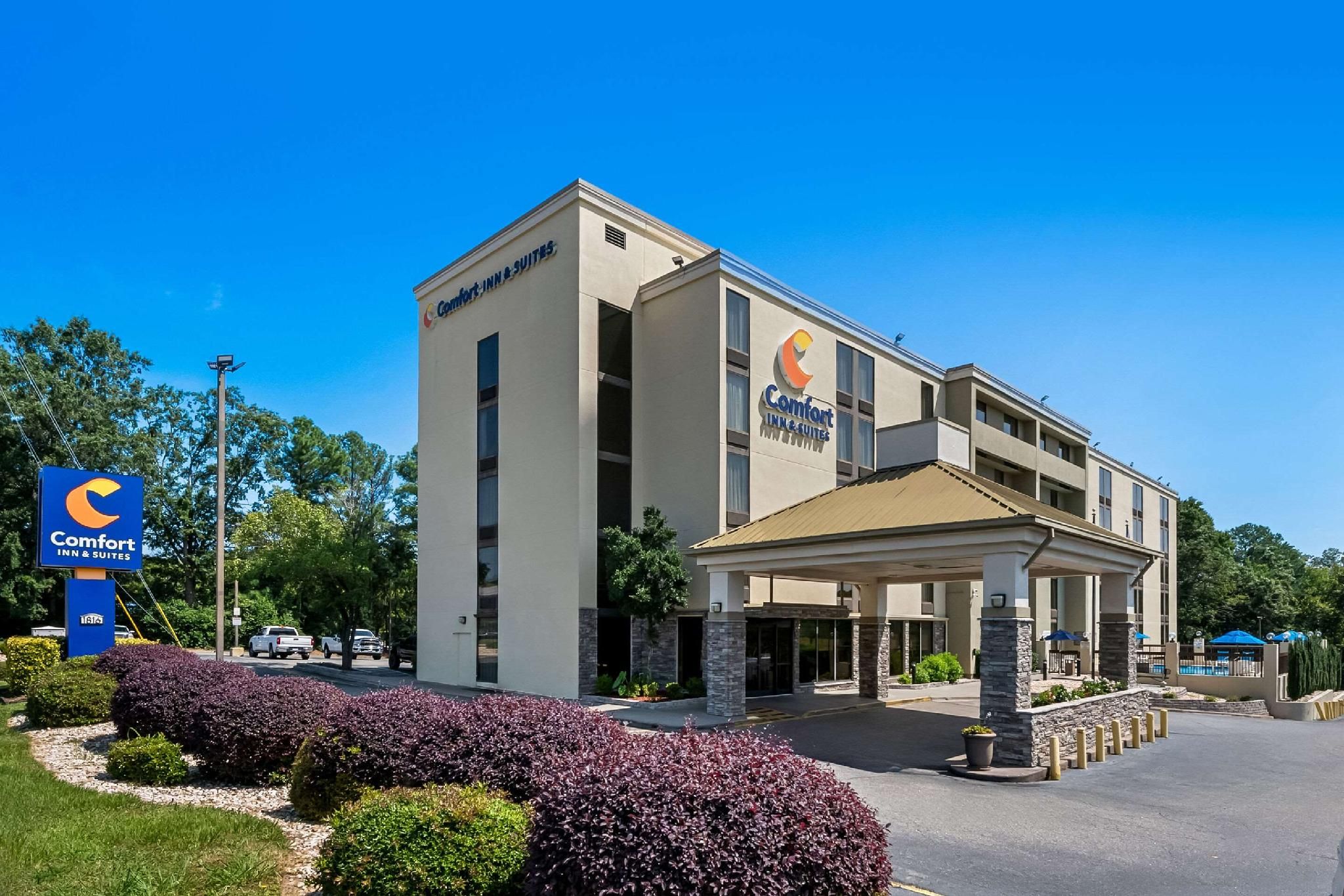 undefined Comfort Inn & Suites Durham near Duke University 3