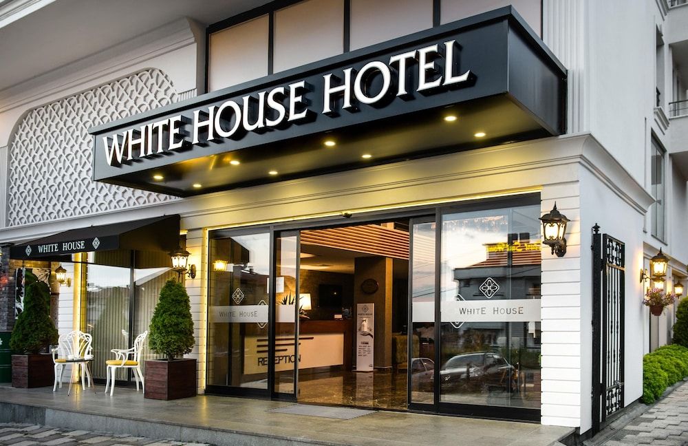 undefined White House Hotel 7