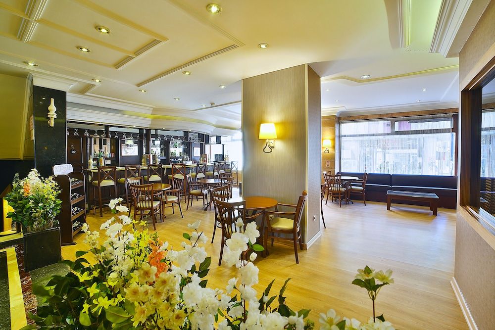 undefined Hotel Grand Emin 9