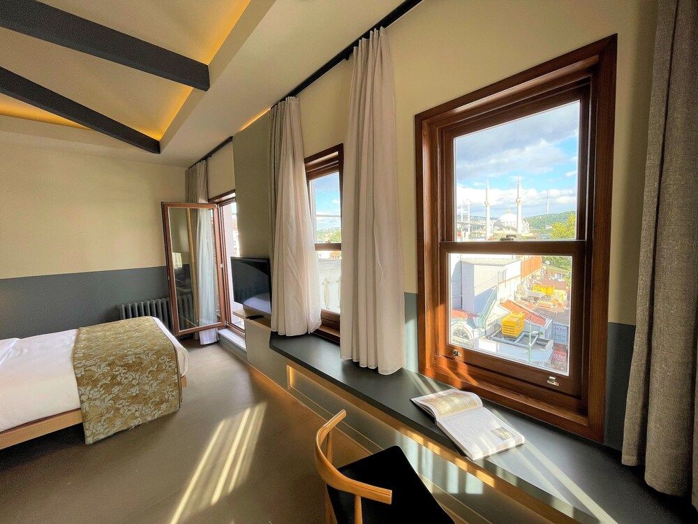 undefined Nevv Bosphorus Hotel & Suites 2