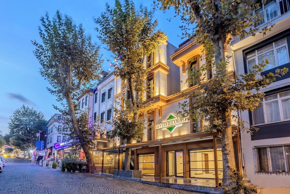 undefined Center Hill Hotel