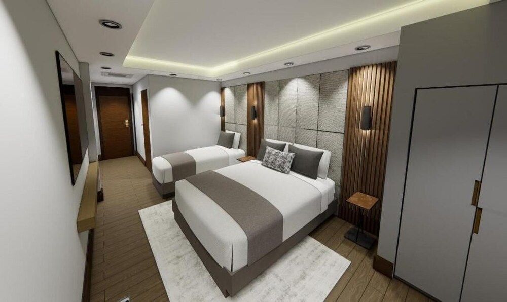 undefined Center Hill Hotel 4