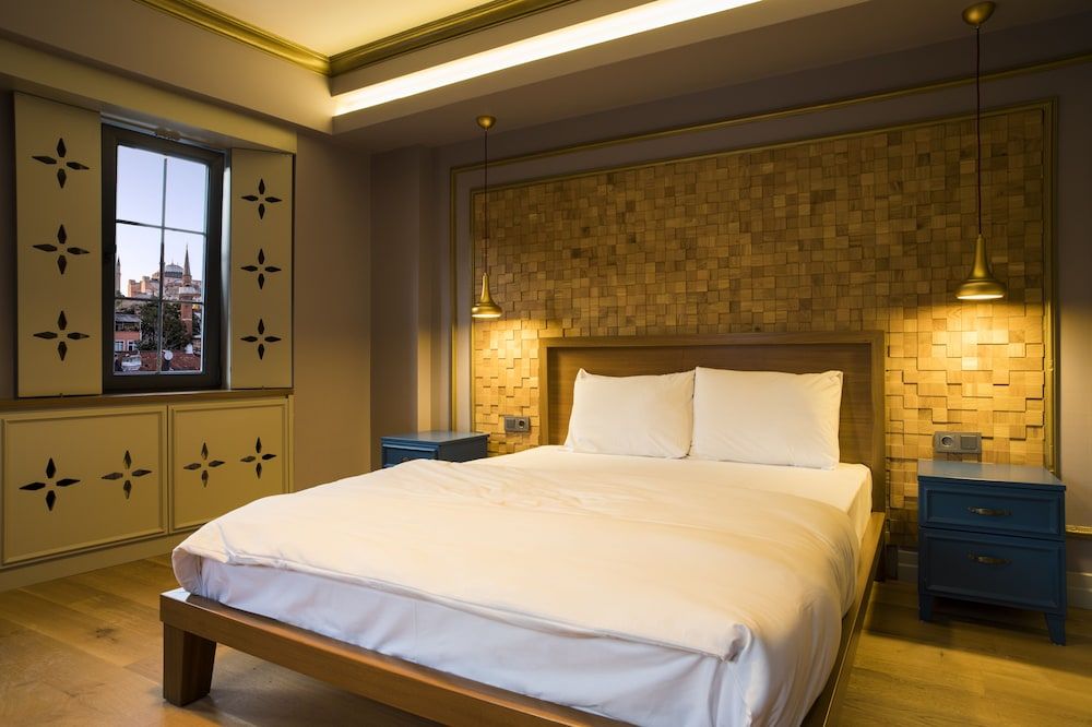 Sublime Porte Hotel Standard Double Room, 1 King Bed, City View 3