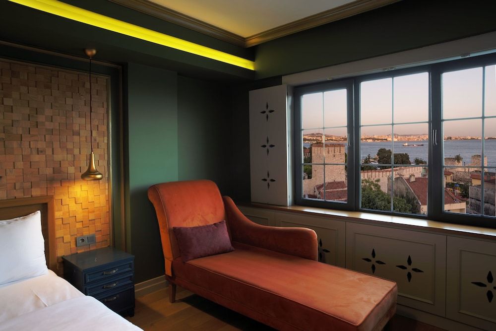 Sublime Porte Hotel Deluxe Double Room, 1 Bedroom, Partial Sea View, Sea Facing 4