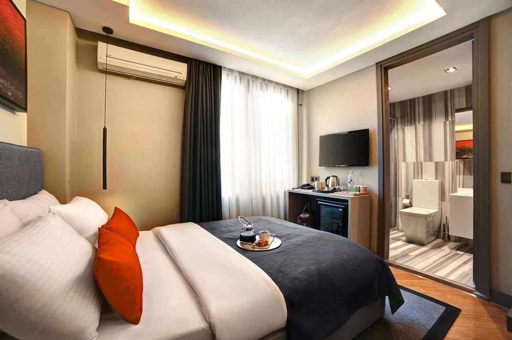 The Capital Hotel Economy Room 3