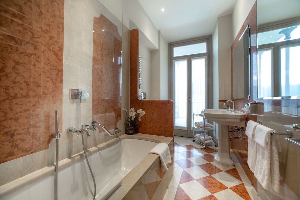 undefined Hotel Villa Flori 6